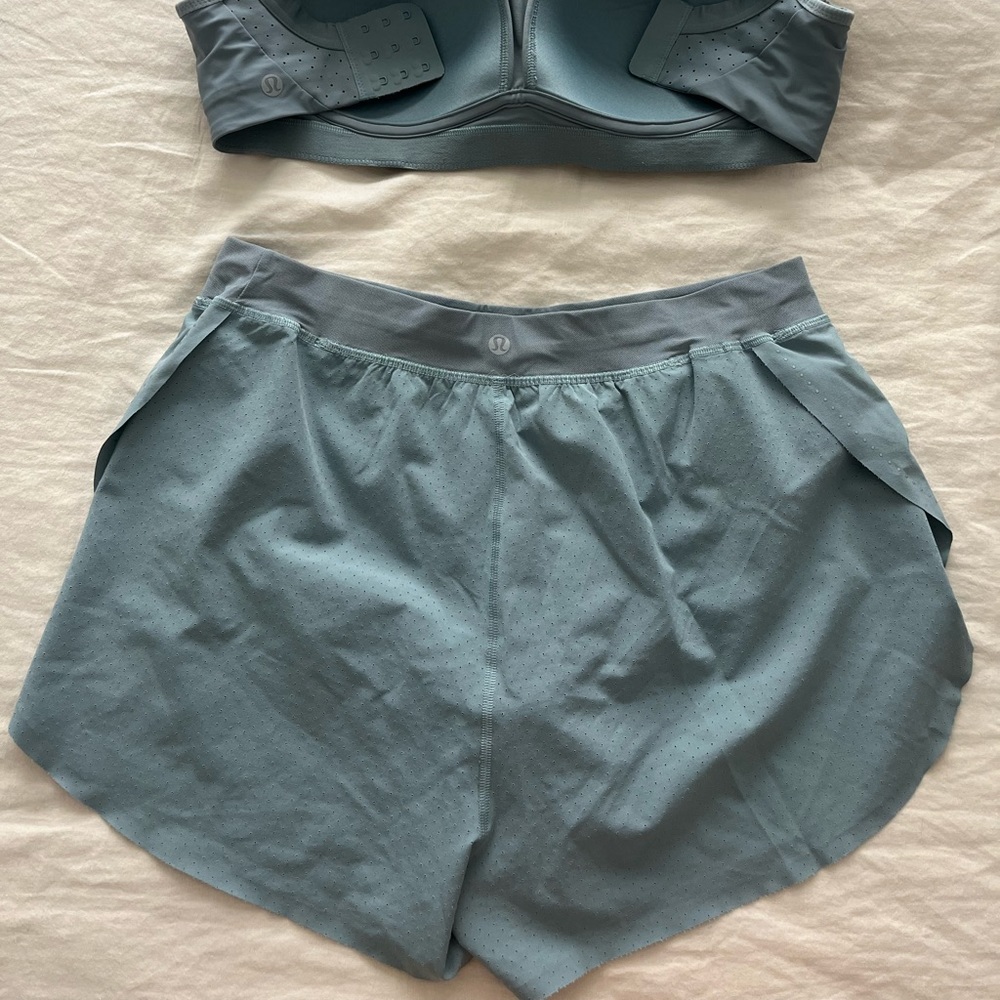 Lululemon Find your Pace Blue Cast short size 8